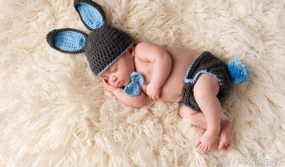 小宝宝眼睛斜视怎么治疗,发现宝宝斜视