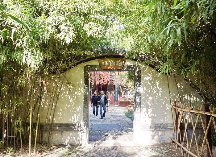 李清照凄凄惨惨戚戚粤语,凄凄惨惨戚戚李清照原文