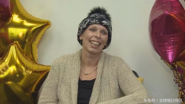 加拿大买彩票中3亿,女子买彩票时中了127万