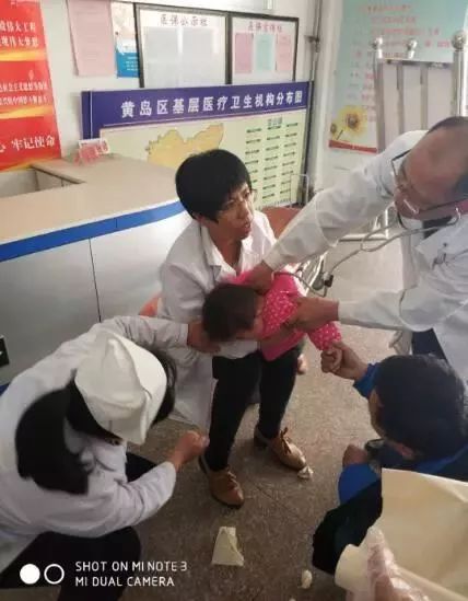 婴儿窒息五分钟抢救过来后遗症,婴儿意外窒息在icu抢救去世