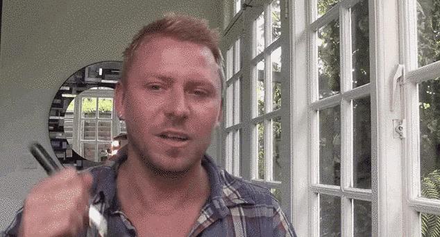 气垫粉扑与粉底刷哪个更好,粉底气垫粉扑最好用的