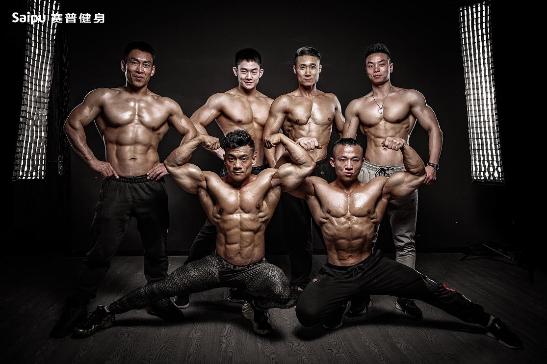 在家哑铃经典8个动作,8个哑铃锻炼的最佳动作