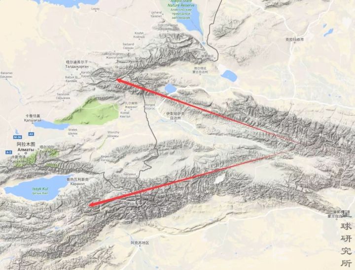 伊犁这个偏远的西部城市,新疆伊犁市靠近哪个位置