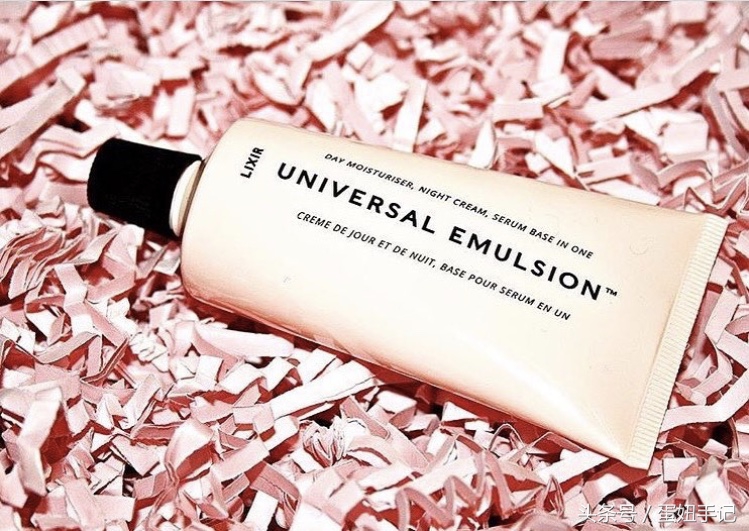 少女粉+性冷淡风=这个春天的情愫｜直男送礼指北