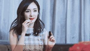 谈判官里面杨幂口红是哪一款,谈判官里杨幂的西柚色口红