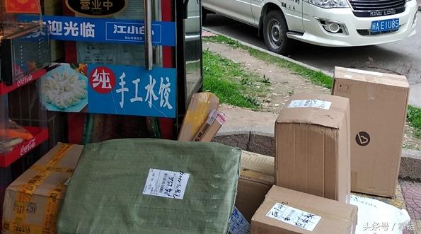 代收快递成榕便利店“造血机”它比自提柜靠谱吗？