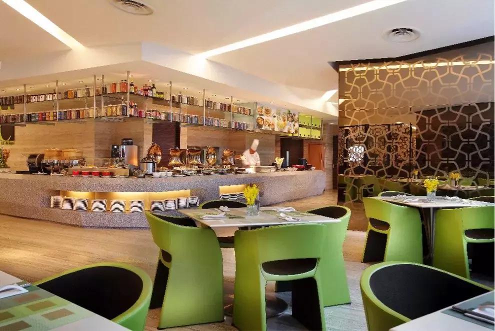 在新加坡如何赚1000万新币,新加坡生活需要花多少钱