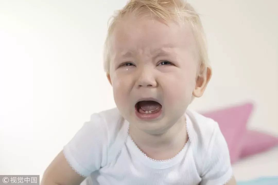 婴儿窒息五分钟抢救过来后遗症,婴儿意外窒息在icu抢救去世