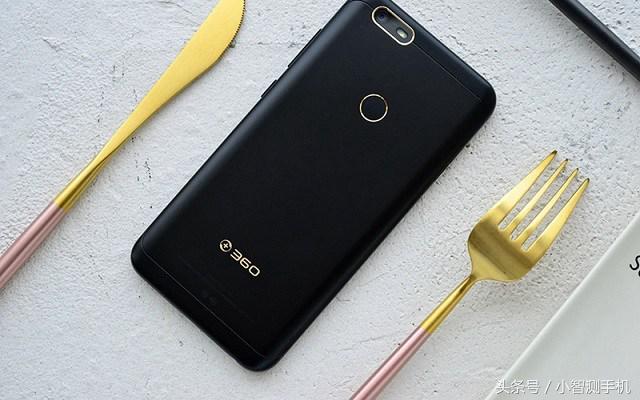 500左右的手机哪个性价比高拍照好,500左右最值得买的手机