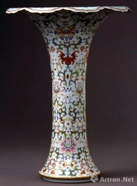 有关乾隆粉彩的六大特征,精品明清官窑可送北京保利北京翰海