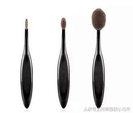 气垫粉扑与粉底刷哪个更好,粉底气垫粉扑最好用的