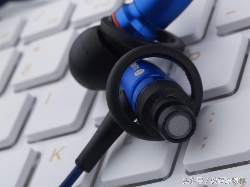 手机耳机买多少钱的合适,低端手机买高端耳机