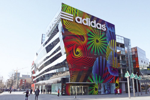 穷nike富阿迪什么意思,穷阿迪富耐克