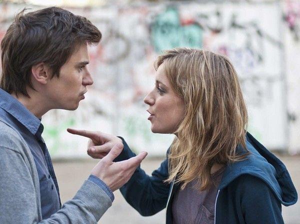 产妇情绪低落会影响产奶吗,产后一百天情绪脆弱想哭