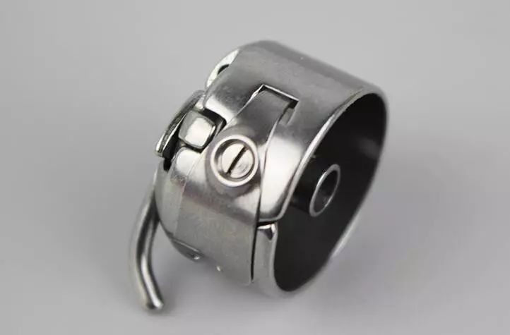 缝纫机底线跳线的原因及解决方法,缝纫机跳线比较严重怎么调整