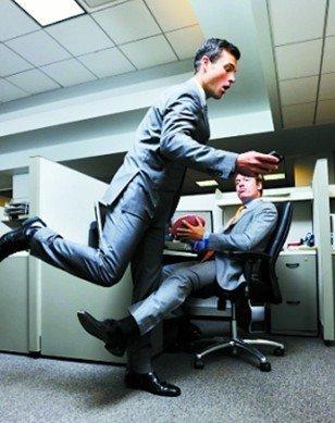 怎么对付别人家的熊孩子,如何与欺负你的同事相处