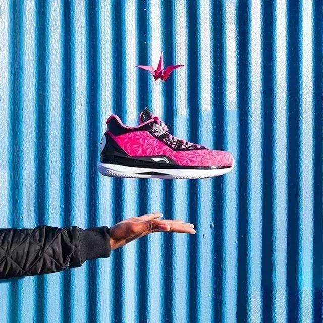 越来越贵的李宁终于跌落神坛,李宁音速9值不值得买