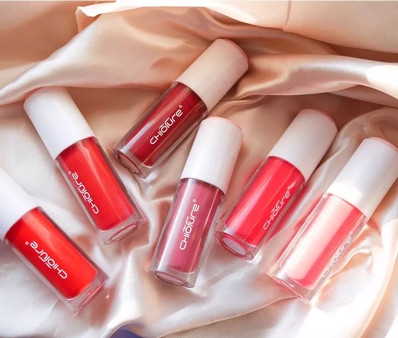 显白的口红哪款好用又持久,春天必须涂口红吗