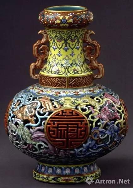 有关乾隆粉彩的六大特征,精品明清官窑可送北京保利北京翰海