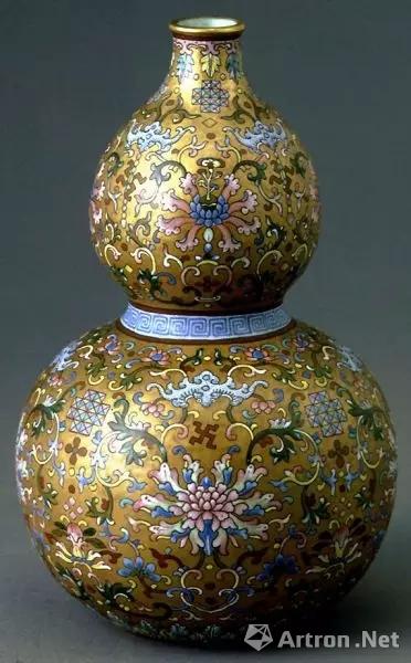 有关乾隆粉彩的六大特征,精品明清官窑可送北京保利北京翰海