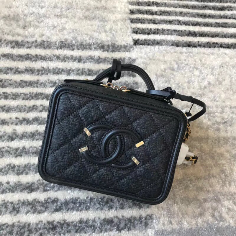 chanel手镯如何辨别真假,chanel嬉皮包真假细节