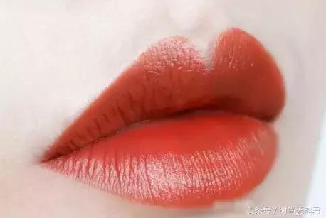谈判官里面杨幂口红是哪一款,谈判官里杨幂的西柚色口红