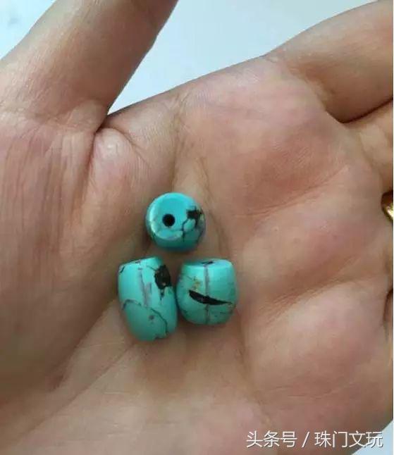 绿松碰水后有什么变化,黄金和绿松接触绿松变黑怎么回事