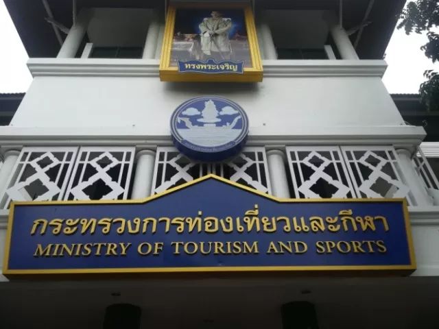 君行体验官专栏丨他在佛之国度,邂逅了一场浪漫