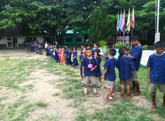 君行体验官专栏丨他在佛之国度，邂逅了一场浪漫