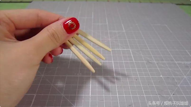 娃娃家床头柜diy自制,手工制作床给芭比娃娃的