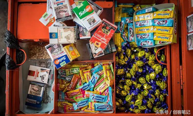 各国*草烟**业暴利背后：每个人从入学开始，每天都会接触到香烟广告