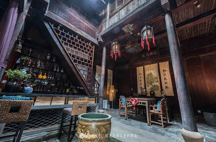 回到自己的老家,回到自己该回到的位置