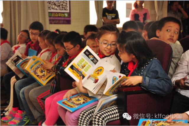 少年足球快乐足球,青少年足球比赛入场