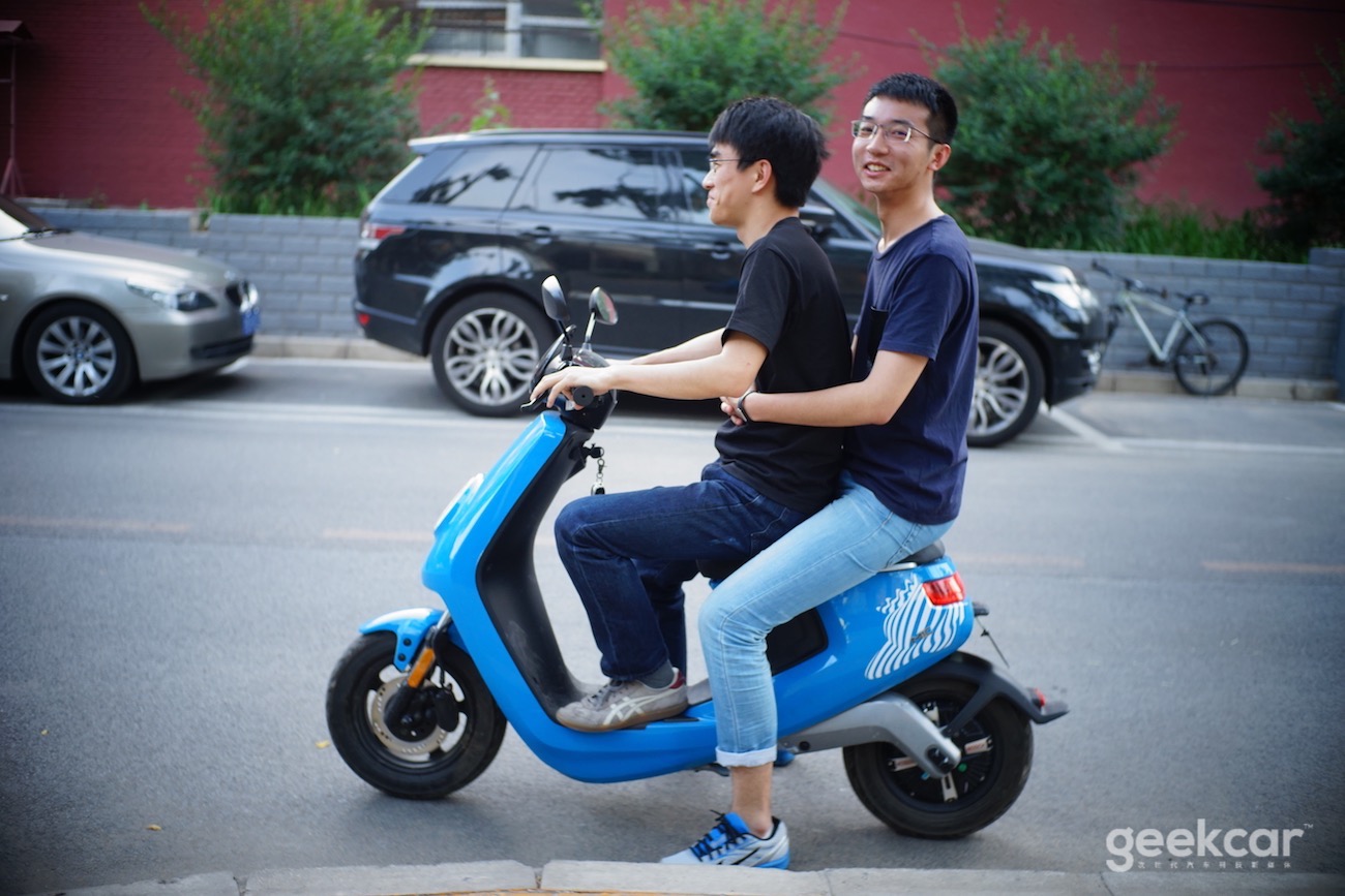 小牛m1骑了1万公里还值多少钱,小牛m1骑了1万公里能买吗