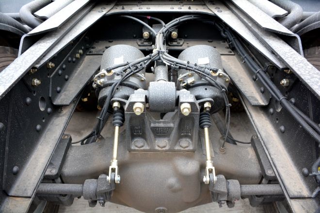 陕汽德龙x3000最新款自卸,陕汽德龙x3000s最新款460马力图片