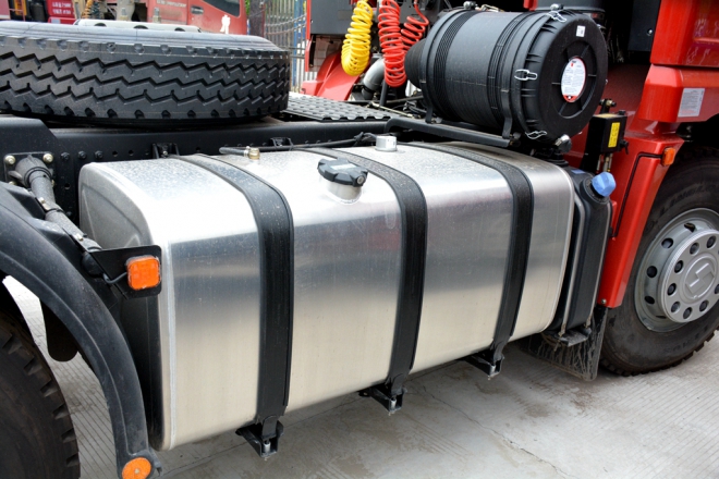 陕汽德龙x3000最新款自卸,陕汽德龙x3000s最新款460马力图片