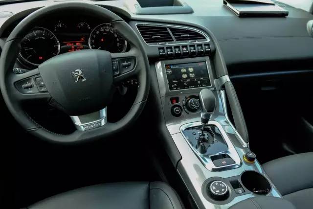 全新3008正式上市海外,新款3008优点和缺点