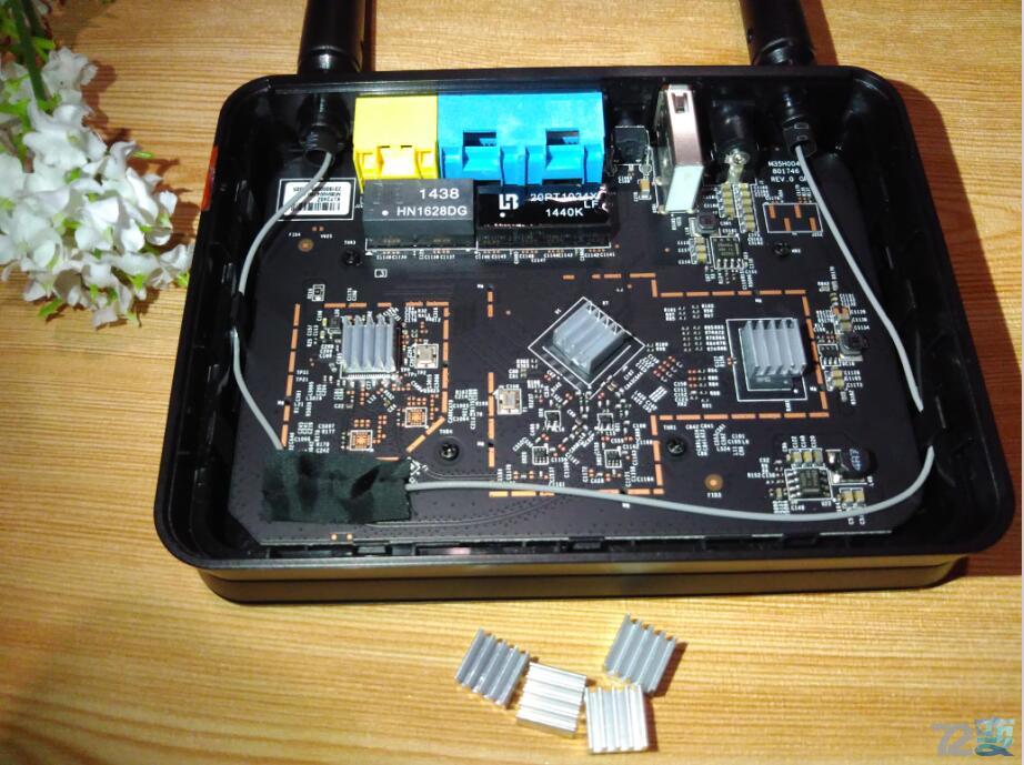 路由器竟然这么小？智能路由器Newifimini开箱评测