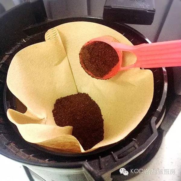 85℃面包坊最畅销饮品海盐咖啡秘方大透露：只需要加一点点的?