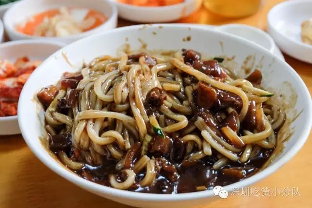 爱吃面的歪国人在深圳是怎么活下去的？