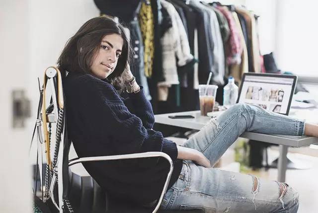 看人生赢家LeandraMedine如何玩转配饰！