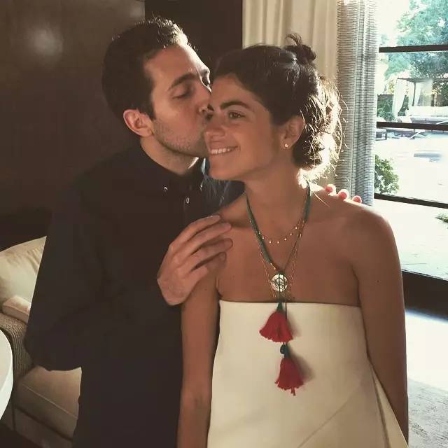 看人生赢家LeandraMedine如何玩转配饰！