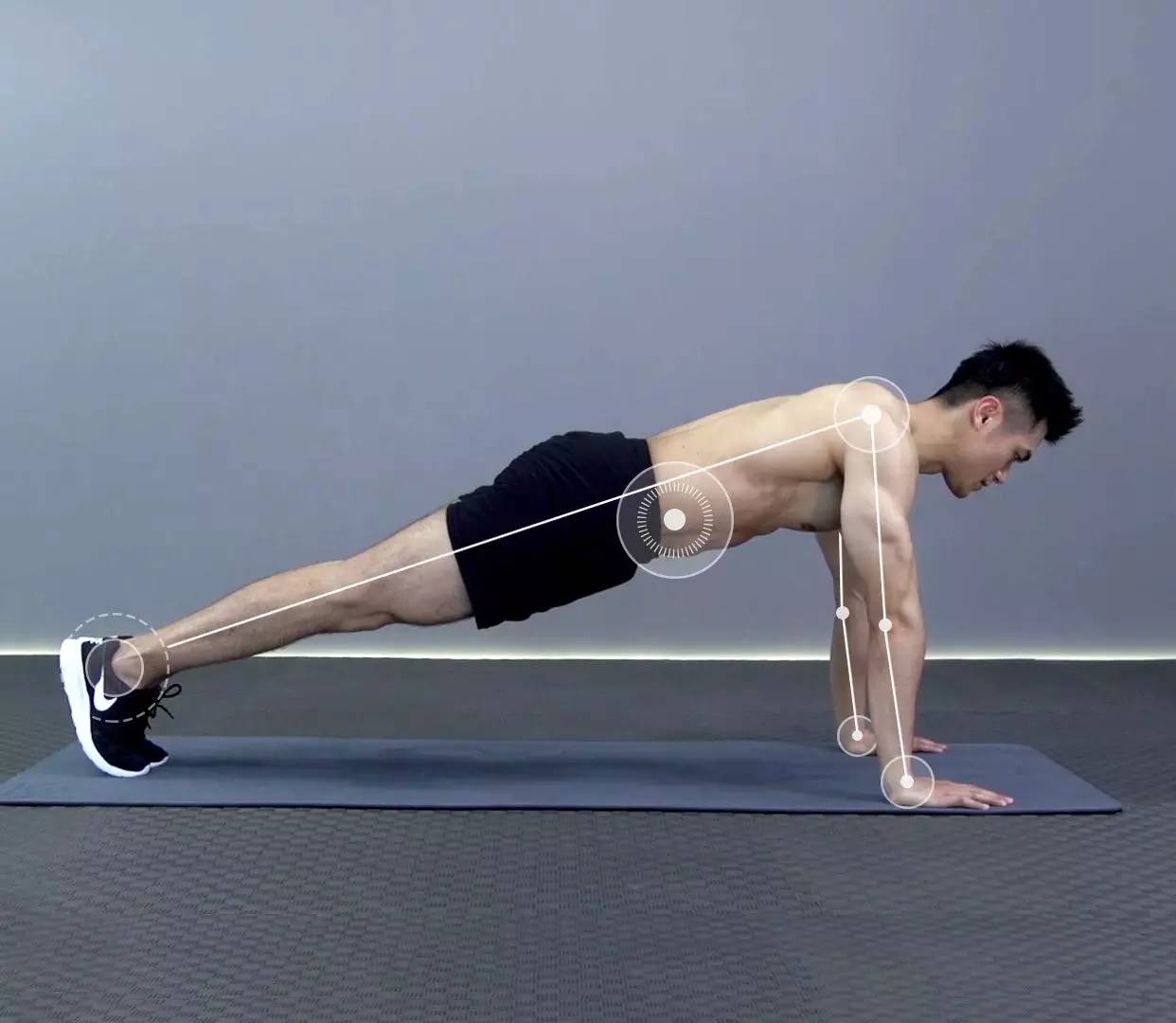 力量训练后的胸腹拉伸,新手力量器械训练臀腿计划