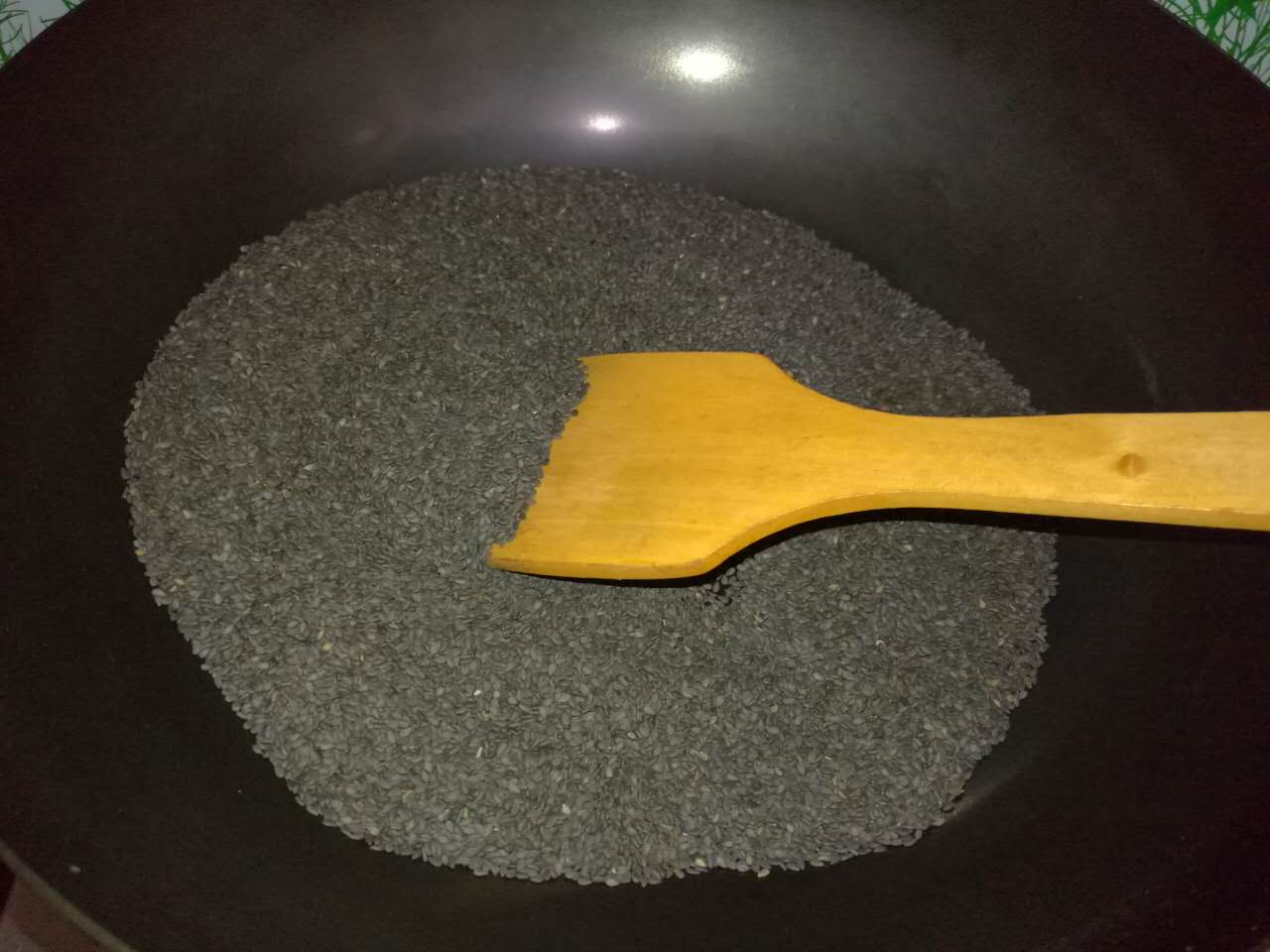 下面来分享一下做汤圆的方法,学做汤圆的制作方法