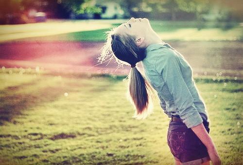 小姨子每天穿不同衣服,小姨子总住在自己家好吗