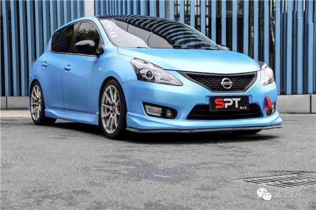 日产骐达中央扶手箱改装,日产的小精灵骐达改装案例