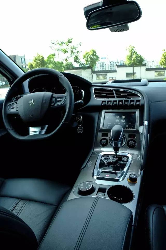 全新3008正式上市海外,新款3008优点和缺点