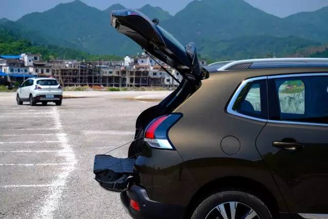 全新3008正式上市海外,新款3008优点和缺点