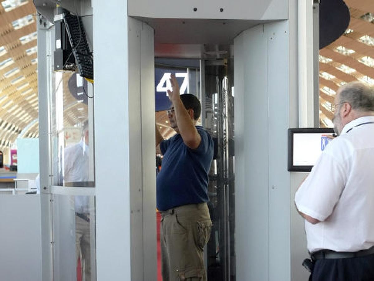 安检的辐射对手机有影响吗,安检的辐射对食物有污染吗