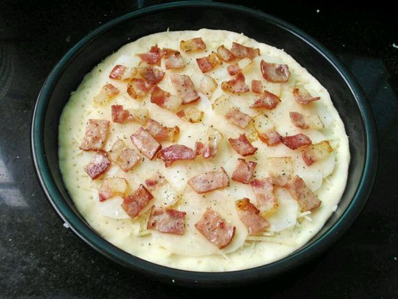 培根土豆披萨怎么做,正宗土豆培根披萨制作教程